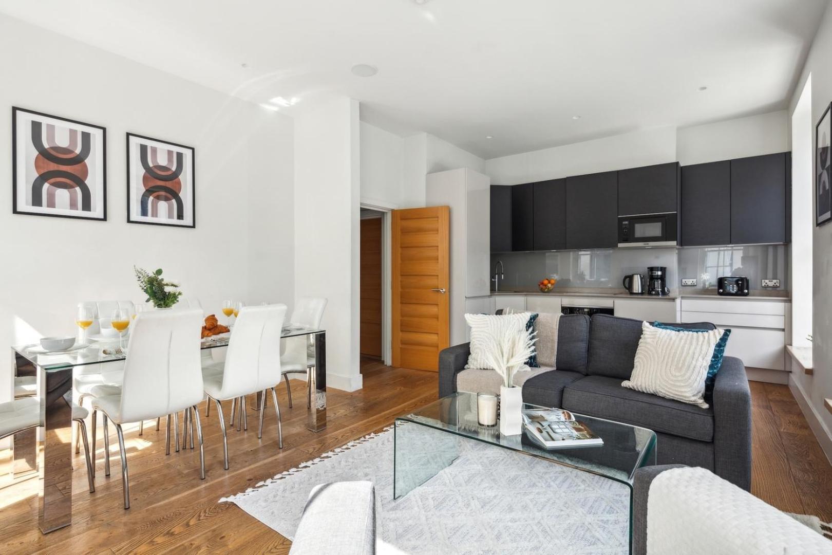 Bnbnook - Spacious 3br Near West End & Covent Garden *