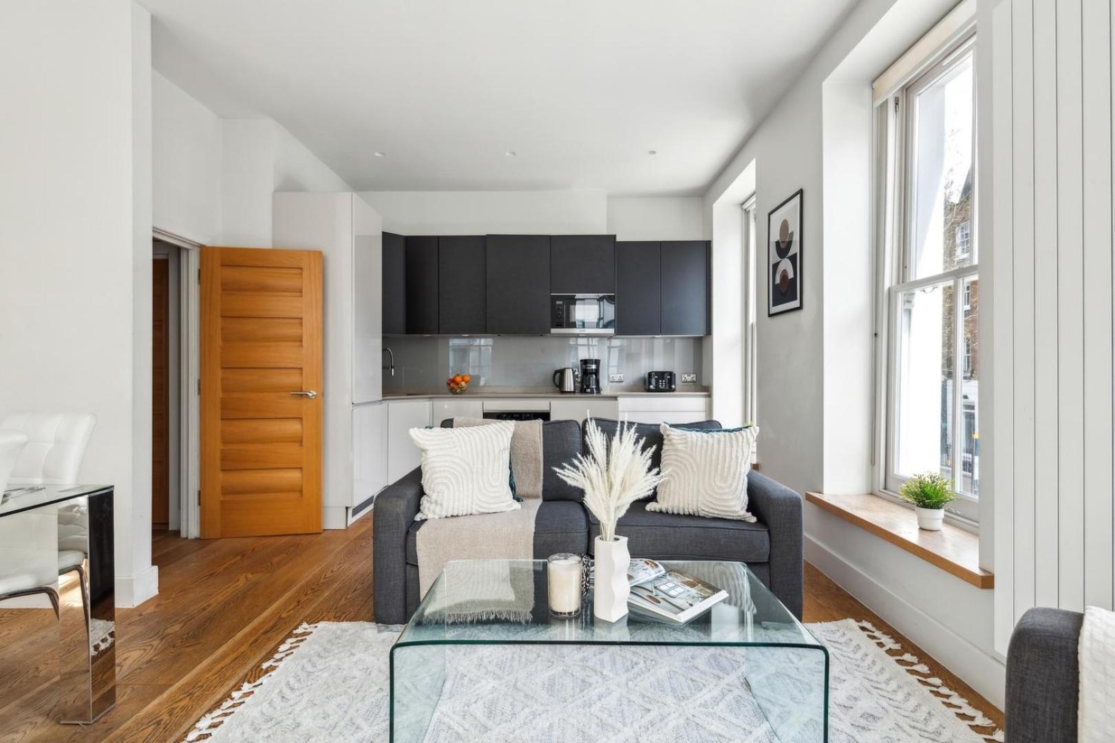 Bnbnook - Spacious 3br Near West End & Covent Garden *