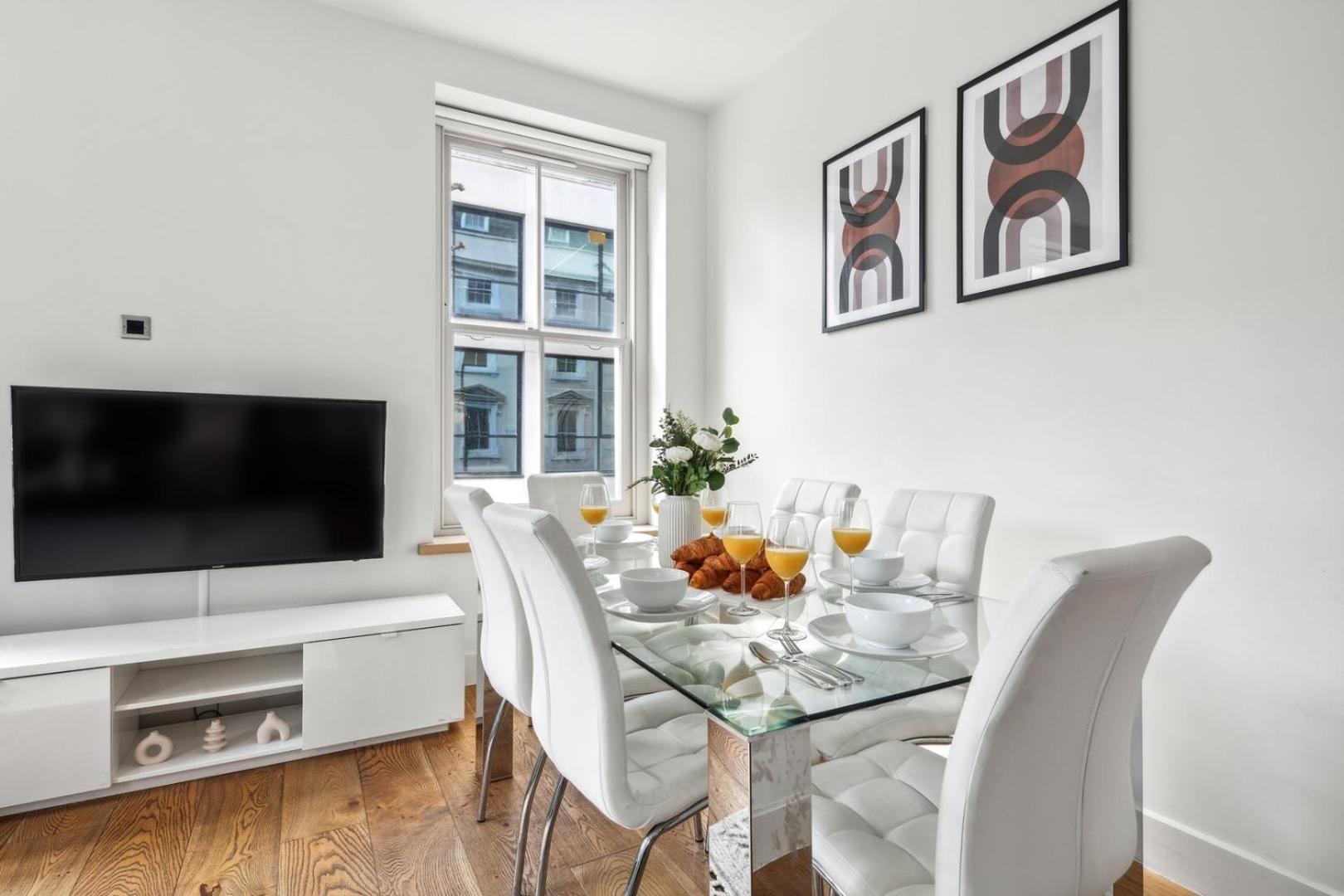 Bnbnook - Spacious 3br Near West End & Covent Garden Apartment London